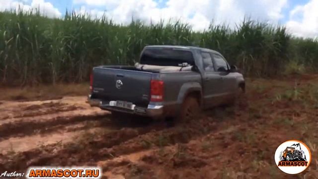 Volkswagen Amarok - машина которая рождена для оффроада. смотреть онлайн