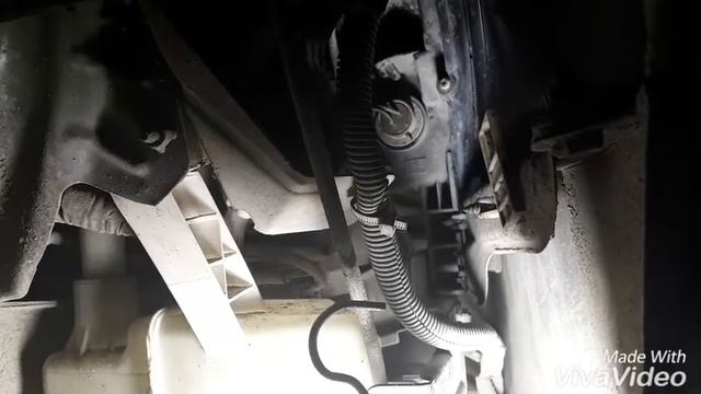 Замена лампочки габарита на ниссан тиана смотреть онлайн