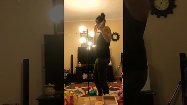 Earth’s Orbit - Science with Ms. Prince смотреть онлайн