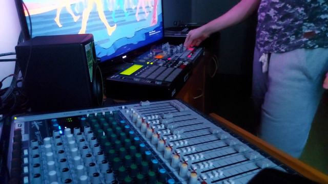 MPC 1000, Electribe EMX-1 & PSS-680 Trance jam смотреть онлайн