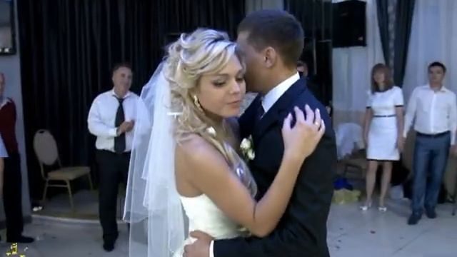 СУПЕР подарок невесте от жениха,красавчик!!!!! смотреть онлайн