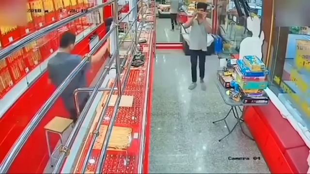 Top 10 Robbery Fails Caught On Camera 2023 смотреть онлайн
