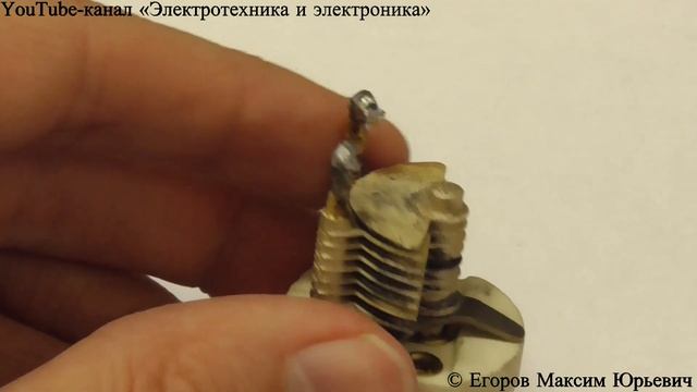 Переменный конденсатор: устройство и принцип действия смотреть онлайн