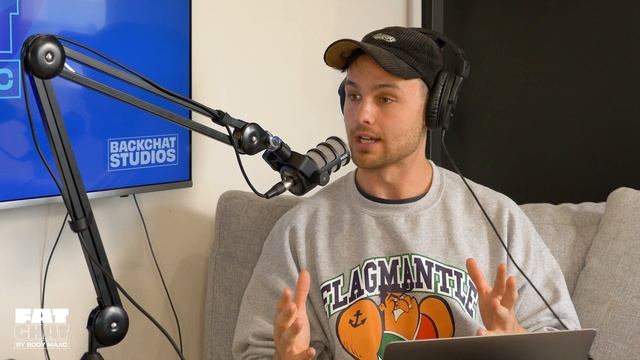 Michael Barlows Broken Leg | FatChat by Body Majic | BackChat Studios смотреть онлайн