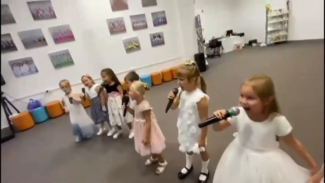 просто, мы маленькие звезды смотреть онлайн