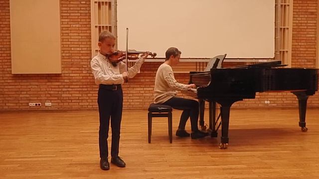 Luigi Boccherini, Menuet A dur - Antoni Kosowski смотреть онлайн
