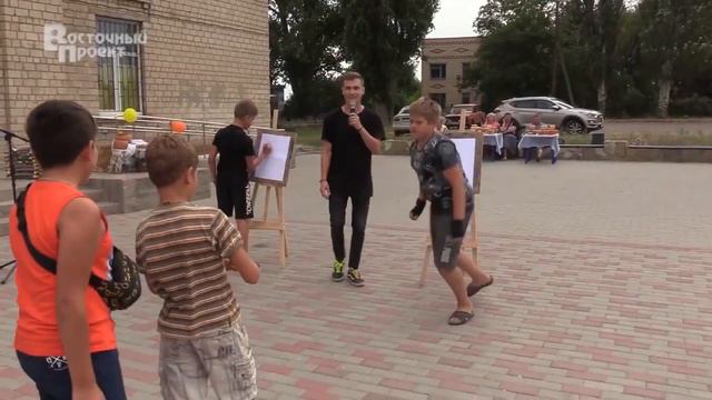 В Краматорске праздник Маковея отметили ярмаркой мёда смотреть онлайн