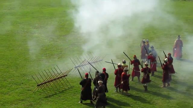 Исторические бои в Коломне!Стрельцы против Преображенского полка.часть-3 18.06.16 MVI 4858 смотреть онлайн
