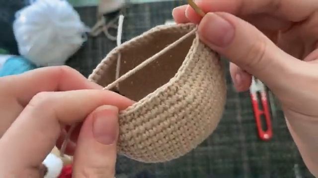 Мастер класс олень крючком/1 часть/ бесплатный мастер класс/видеоурок/оленяшка смотреть онлайн