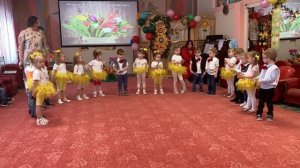 Оркестр "Посмотрите, мамочки, вот как мы умеем!" Группа №9 "Ягодки"