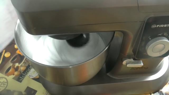 КАК Я ВЗБИВАЮ СЛИВКИ-СМАЧНО ШЕФ 26% смотреть онлайн