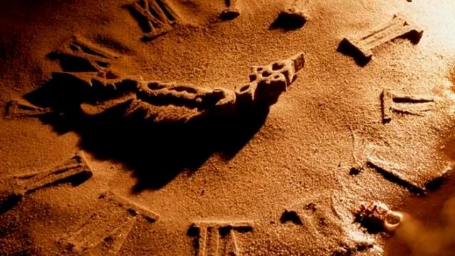 Олег Чабан - Сквозь пальцы время как песок (стихи Алексея Антонова, муз. Микаэла Таривердиева) смотреть онлайн