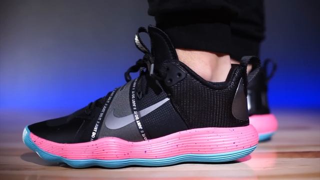 Basketball Shoe Turned Volleyball Shoe смотреть онлайн