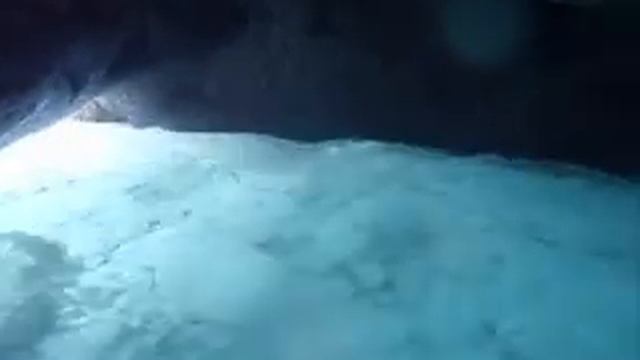 La cueva debajo del agua смотреть онлайн