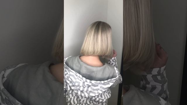 Рассветление в технике "Вуаль" + стрижка "Карэ" смотреть онлайн