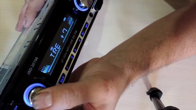 Автомобиль радио стерео плеер Bluetooth телефон AUX-IN MP3 FM / USB смотреть онлайн