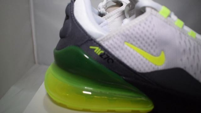 Nike Air Max 270 Neon Green Unboxing смотреть онлайн