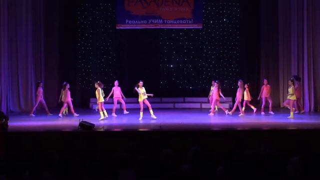 Девчонки-звезды смотреть онлайн