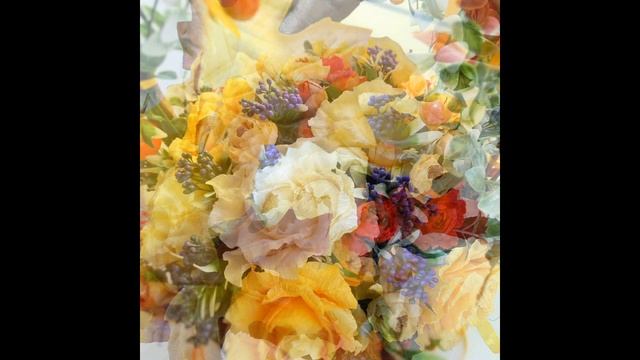 Осенняя корзинка с конфетами в розах. смотреть онлайн