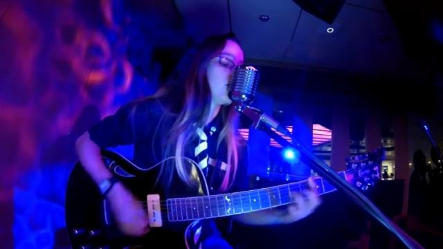 Roberta Amaral - Happy Together (trecho) смотреть онлайн