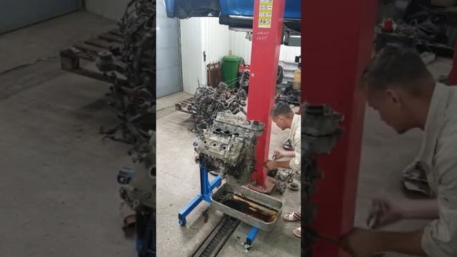 Снятие ГБЦ для замены впускного клапана первого цилиндра. 2GR-FE смотреть онлайн