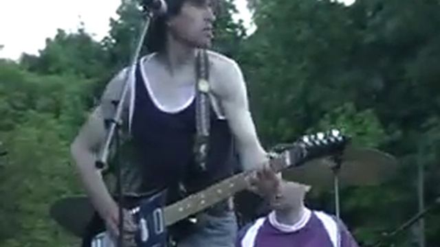 Ф.Л.Ю.И.Д.ы (Экстремальные Сны) (г.Херсон-г.Киев) - Облака (concert clip) смотреть онлайн