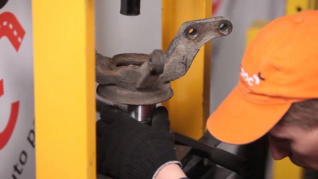 Jak vyměnit ložisko předního kola na NISSAN MICRA 2 Hatchback [NÁVOD AUTODOC] смотреть онлайн