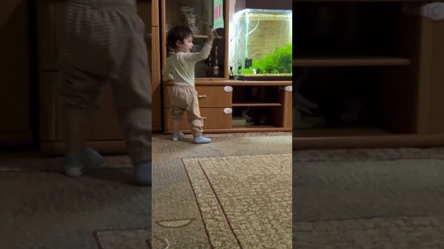 Болтушка маленькая.Эмисса смотреть онлайн