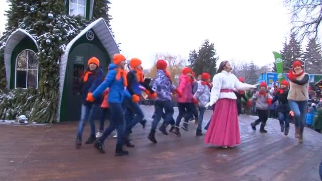Главный Дед Мороз России приехал в Саратов смотреть онлайн