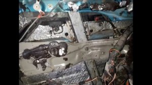 Ремонт стекло-подъёмника автомобиля Тойота Карина Е без запчастей .Симферополь Сто Альфа