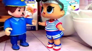 ПОМЕНЯЛИ ДЕТЕЙ НА ПУПСИКОВ??? Куклы ЛОЛ сюрприз СЕМЕЙКА Цветочка и Гая Смешные мультики Даринелка