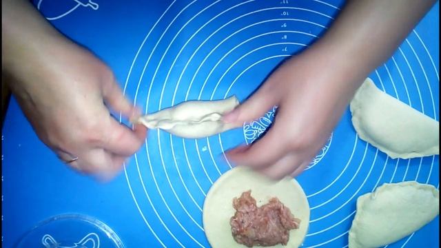 Что приготовить из ФАРША! Целых 3 рецепта. Чебуреки домашние. Котлеты Домашние. СУП С ФРИКАДЕЛЬКАМИ смотреть онлайн