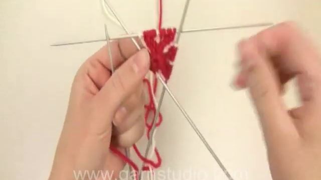 How to knit the Christmas ball in DROPS Extra 0-856 смотреть онлайн