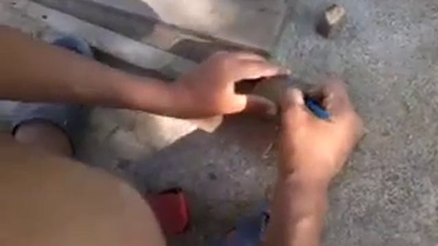 Как сделать пистолет из дерева смотреть онлайн