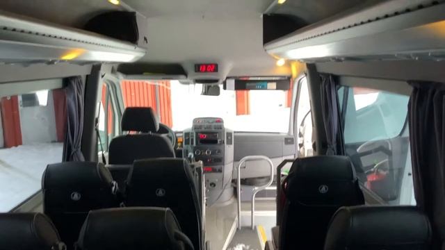 Köp Minibuss Volkswagen Crafter 2EKZ på Klaravik смотреть онлайн