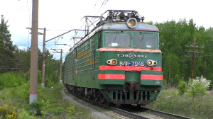 "Зеленый пермяк". ВЛ11.8-794 Б/795 с грузовым поездом