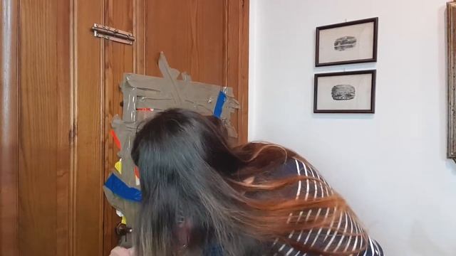 100 СЛОЁВ цветного скотча челлендж. Экстремальный челлендж от Like Me Show Aleksa. смотреть онлайн