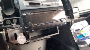 Музыка с телефона через Bluetooth в Toyota Prius 20 с использованием Yatour M09