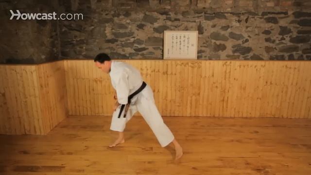 How to Warm Up for Karate | Karate Lessons смотреть онлайн