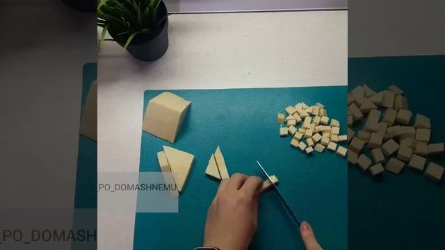 ?Салат праздничный "Свежесть" с ананасами и яблоками. смотреть онлайн