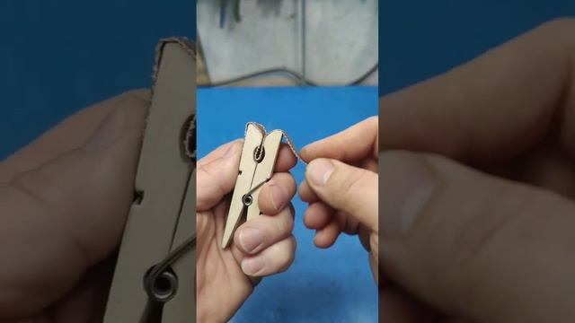 Как быстро подвести лезвие ножа при помощи деревянной прищепки #diy #лайфхаки #самоделки смотреть онлайн