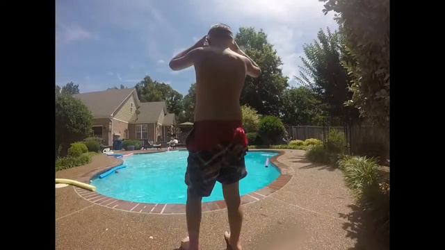 Pool Party! || 6-9-16 смотреть онлайн