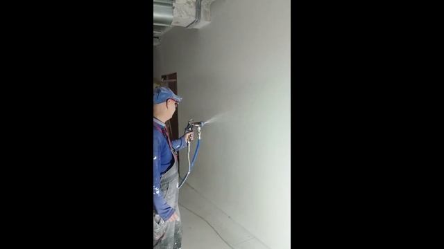 Работа шпаклевочной станции T6L, нанесение полимерной шпаклевки Danogips JET 5 смотреть онлайн