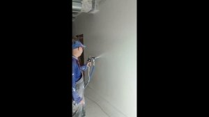 Работа шпаклевочной станции T6L, нанесение полимерной шпаклевки Danogips JET 5