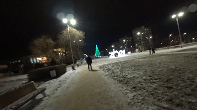Влог: Много ёлок? / Город готов к Новому Году 2021❄️ смотреть онлайн