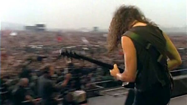 Metallica - Enter Sandman (Live - Moscow, Russia - 1991) 