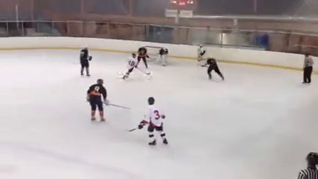 Хоккей Москвы. Снежные барсы 98 - Метеор 98 ( 3 период 2 ча смотреть онлайн