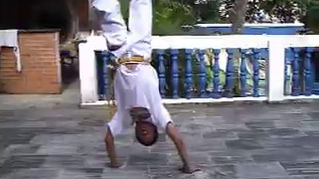 treinando capoeira no projeto смотреть онлайн