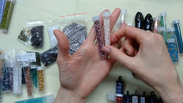 Разбираю "старый" чешский бисер. смотреть онлайн