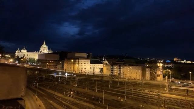 Прогулка по Праге (район Винограды) смотреть онлайн